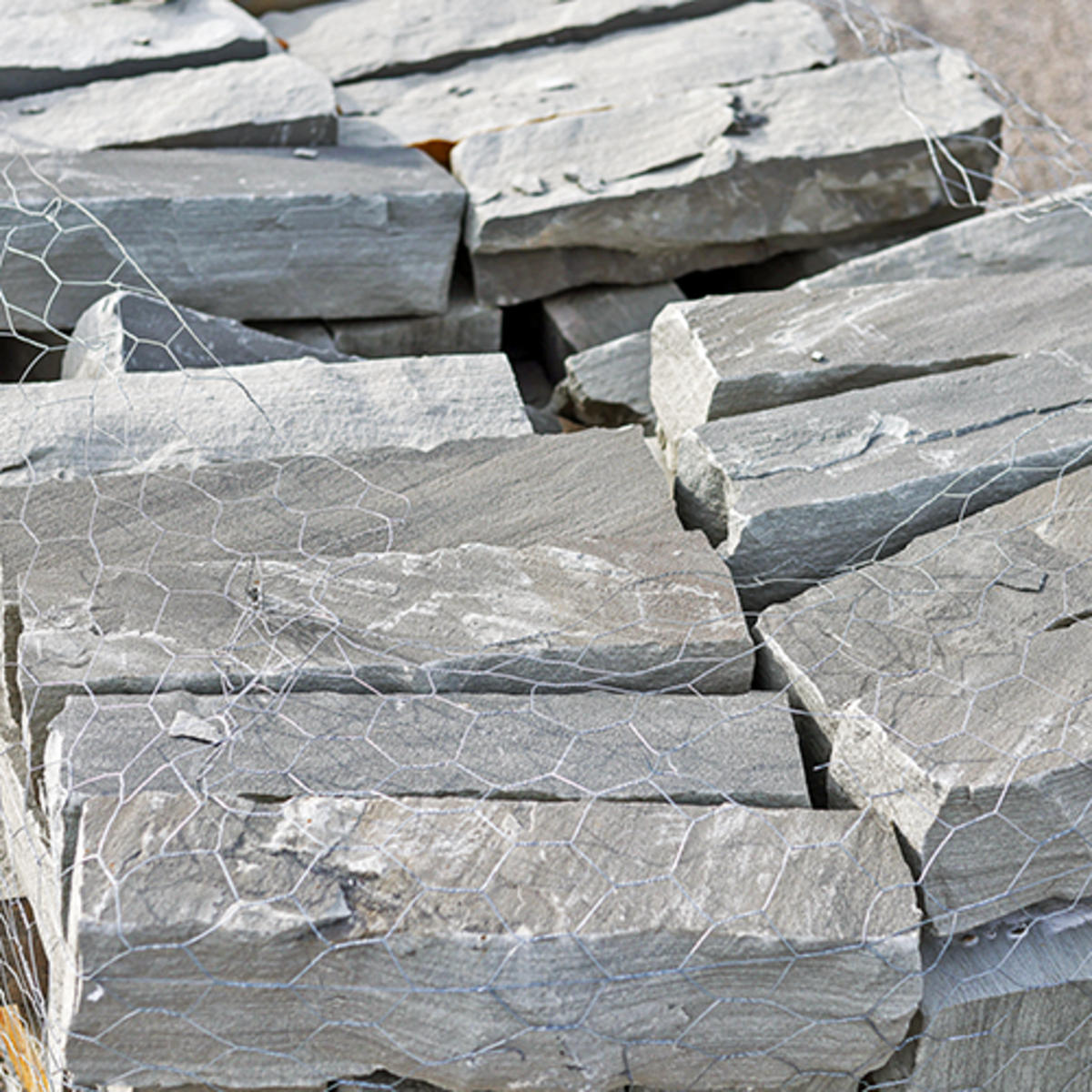 Tennessee Gray Strip Rubble | PER 2 TONS
