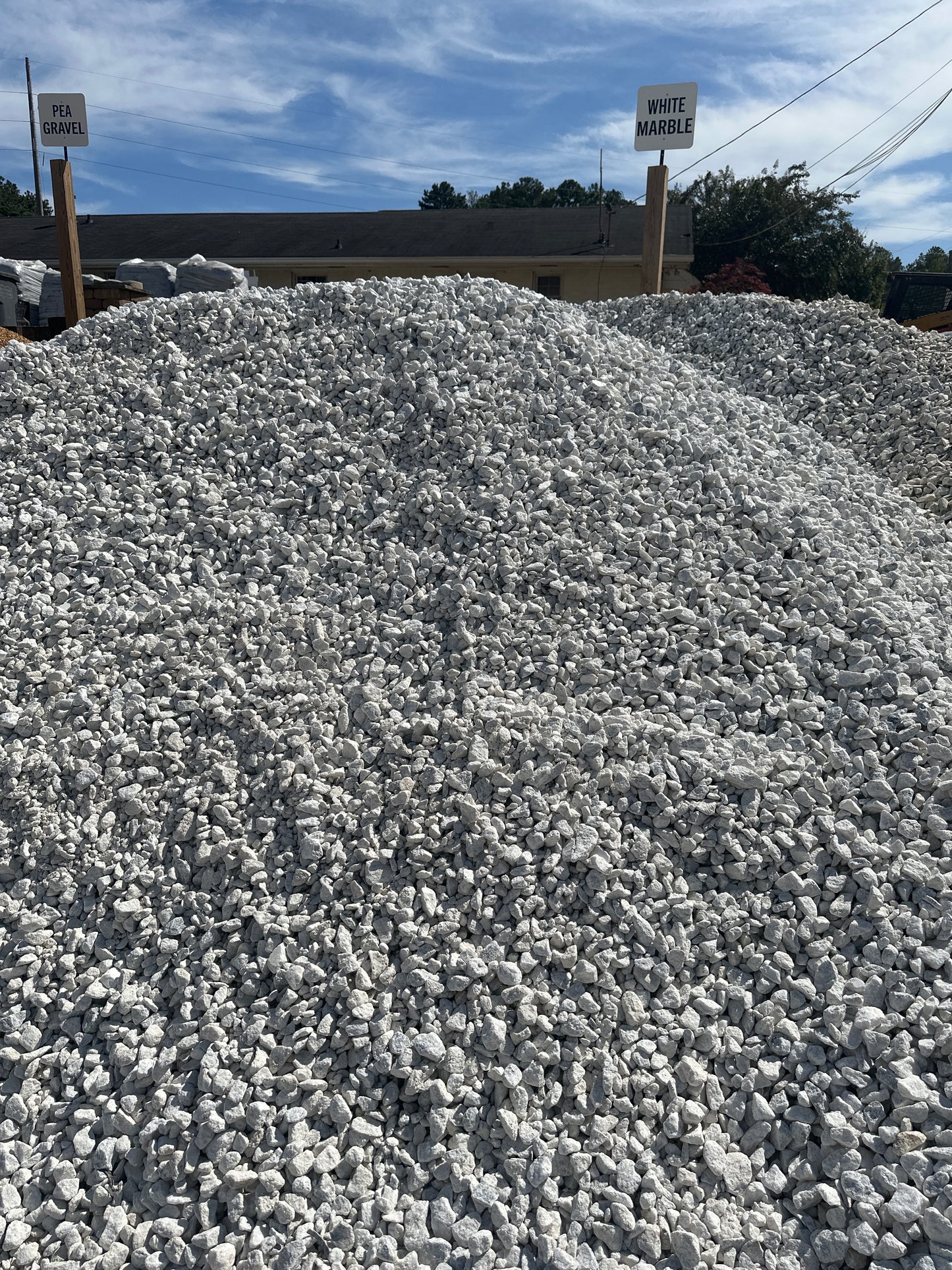 WHITE MARBLE | Per Ton