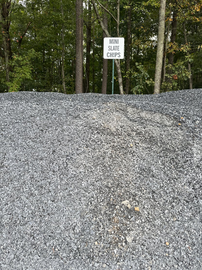 Slate Chips,  Available in Mini, Medium & Jumbo sizes | PER TON